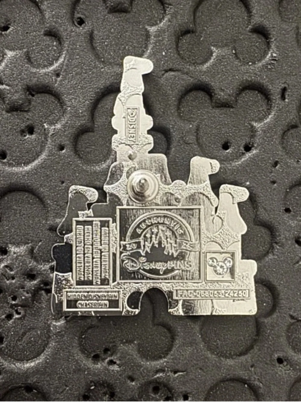 2025 WDW Disney Hidden Mickey Castle Epcot Chaser Pin